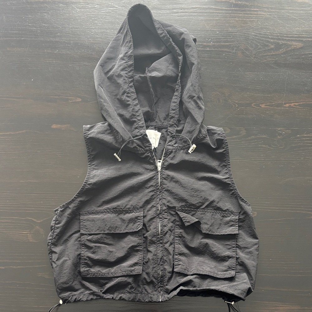 Love Tree Black Hooded Vest